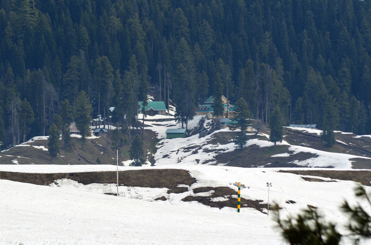 Rajkot to Kashmir package